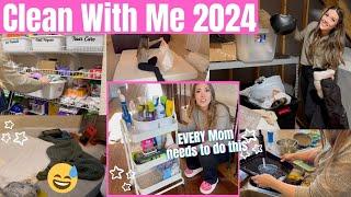 CLEAN WITH ME 2024 MOTIVATION & New Years Intentions