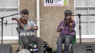 Fiddling Thomsons at Bath Folk Festival, Irish jig set