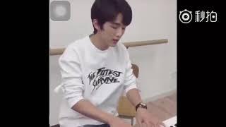 Zhang Xincheng playing Piano and Singing Song | Steven Zhang | Skate Into Love | Li Yubing | 张新成