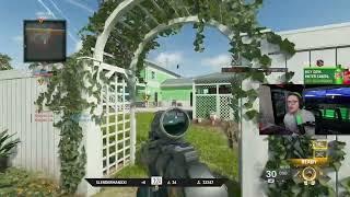 Scump witnesses the craziest nuketown glitch