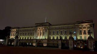 London sightseeing at night time.