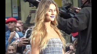 STEFANIE GIESINGER in show L'Oréal @ Paris Fashion Week 1 october 2017 #PFW