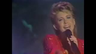 Olivia Newton-John  -  "Magic"   ( Live  1982)