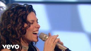 Shania Twain - I'm Gonna Getcha Good! (Live On BBC Top Of The Pops / 15th November 2002)