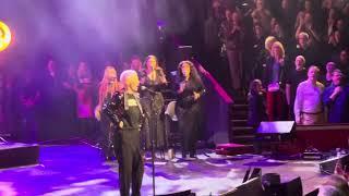 Annie Lennox - "Sweet Dreams (Are Made of This)" (London Royal Albert Hall, 6 March 2025)