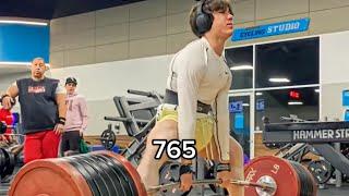 15 Y.O Powerlifter Shocked The Gym Goers