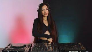 XeniaDiamond - Live @ Melodic Techno & Progressive House Barcelona DJ Mix 2024