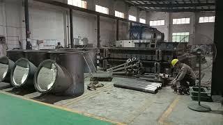 A video shows you the basic steps of building an aluminum melting furnace. By Foshan Jiecheng~