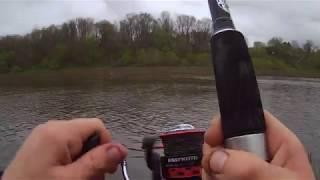 USING a Baitrunner Spinning Reel? KastKing Sharky Baitfeeder - Baitrunner Spinning Reel