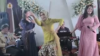 Gadis cantik pintar Jaipongan Wangsit Siliwangi || Balad Music