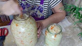 Квашеная капуста .Очень вкусный рецепт и главное совсем легко готовить.В итоге -сплошные витамины.