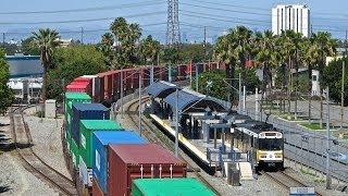 Union Pacific Stacker Detoured Over Wilmington Sub