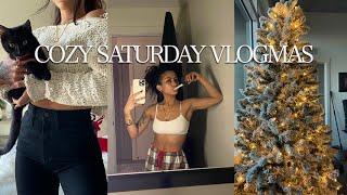 Cozy Saturday Night In | cook chili with me, new Christmas tree, diy home decor VLOGMAS DAY 3