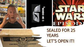 Star Wars Opening a Sealed Box of Figures 25 Years Old!