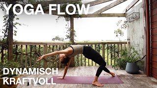 Vinyasa Yoga Flow | Dynamisch und Kraftvoll | 1h Ganzkörper Power Yoga für Fortgeschrittene