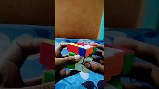 Rubik's cube fast rooted #thesimonshi #tiktok #moincuber #viral #rubikscube #puzzle #solving