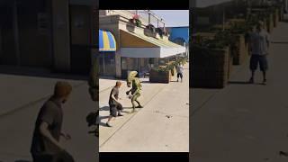 Fighte with papel on baech in GTA5 #gaming #gta #india