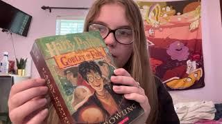 ASMR | Showing you my favorite books! (tapping, tracing, rambling)