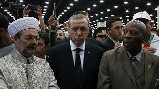 Похороны Мохаммеда Али: Эрдоган обиделся и уехал