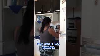 Faxina na cozinha