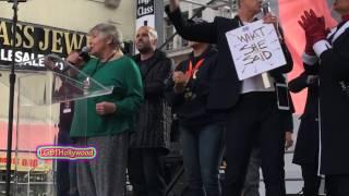 HELEN REDDY "I AM WOMAN" Women's March LA 2017