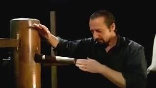 Work on the wooden mannequin Wing Chun (basic principles)