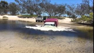 Awinya Creek Creek Crossing: Deep water on Fraser Island!