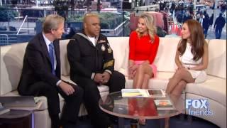 Elisabeth Hasselbeck & Maria Molina hot legs cross - Fox & Friends - 10/29/13