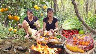 Catch and cook Big crab for survival food, Chicken thigh cooking tasty, Duck hot spicy grilled