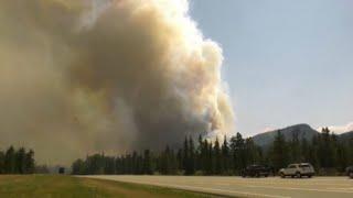 Лесные пожары в Канаде: власти эвакуируют население