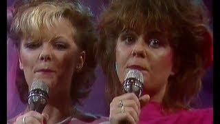 Snapshot  Gir' Du Et Knus Dansk Melodi Grand Prix 1983