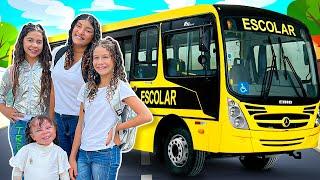 SARAH ENSINA as REGRAS do ÔNIBUS ESCOLAR com amigos | Sarah teach School bus rules