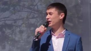 Олег Зиннатуллин "Авыр чакларны уйлама"Выступление на 9 мая,ТЦ Башкортостан