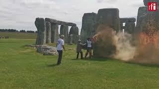Stonehenge atacado por activistas do clima • RFI Português