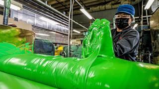 Making crayons.Safe crayons made by Japanese hands