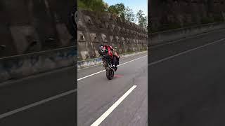 iski behan ki maje maje #bmws1000rr #bmw #shortvideo #shorts #viralvideo