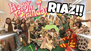 HAPPY 1ST BIRTHDAY RIAZ ALTAIR!! FULL SATU DEWAN!!