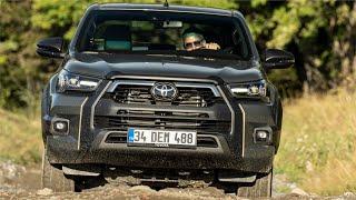 2021 Toyota Hilux Range-topping Invincible 4x4 Off-Road