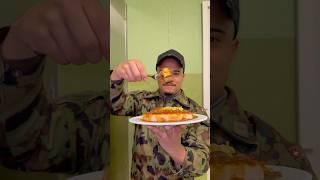 What do Muslims eat in the army?