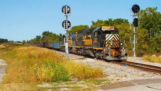 Rio Grande Tunnel Motors pass Abandoned and New PRR Signals