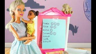 Rodzinka Barbie - Zosia idzie do żłobka. Bajka dla dzieci po polsku. The sims 4. Odc.61