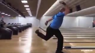 Joel Carlson Leaves a Moonwalking 10 Pin