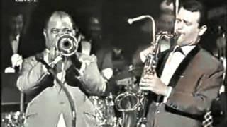 Louis Armstrong-Hello Dolly ((studio rec. 1964))