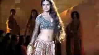 Priyanka deadly catwalk