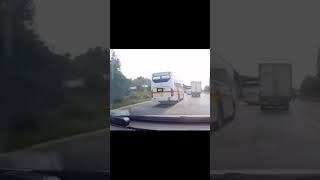 high speed bus overtaking  #shorts #shortsfeed #youtubeshorts