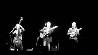 Unwigged & Unplugged- Never Did No Wanderin' (Beacon Theater- Tue 5/26/09)