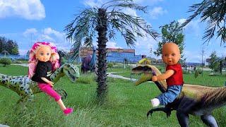 KATYA AND MAX FOUND THEMSELVES ON AN ISLAND WITH DINOSAURS Funny family funny Barbie