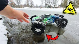 Wir DRIFTEN bei +1° auf ZUGEFRORENEN SEE! - Bricht das EIS?! (Neuer Traxxas E-Revo)