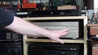 Retro Tech - Pioneer CLD R7G Laserdisc Player