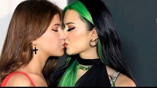 Tiktok Girls Kissing - Jenny Popach and Dilaraa.s